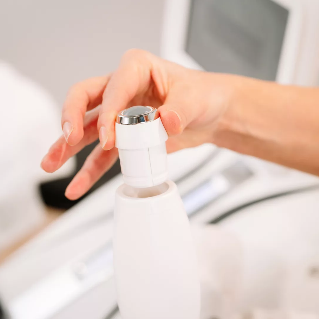 Tête du dispositif de remodelage utilisé pour le visage